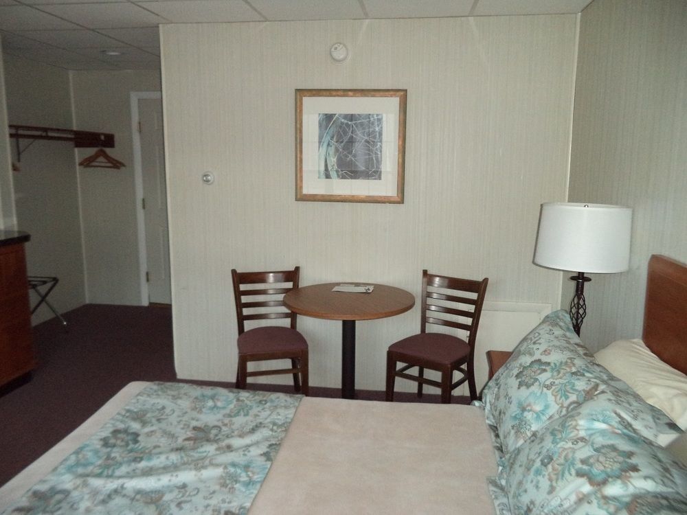Colonial Valley Motel Farmington Eksteriør billede